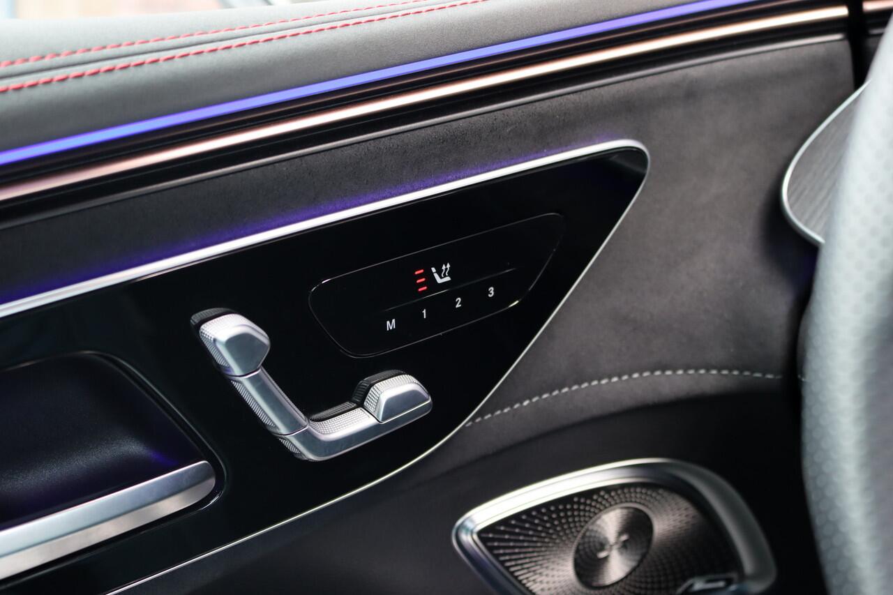 Mercedes-Benz EQE SUV 300 AMG Line 91 kWh | ex Btw. ¤ 59.500,- | Distronic+ | Memory | Panoramadak | Digital Light | Verwarmd Stuurwiel | Burmester | Warmtepomp | Keyless Go | Augmented Reality |