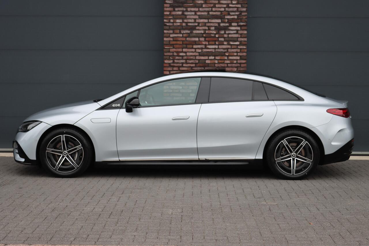 Mercedes-Benz EQE 300 AMG Line 89 kWh | Panoramadak | Distronic+ | Burmester | Memory | Leder | Surround Camera | Digital Light | Keyless Go | Warmtepomp |