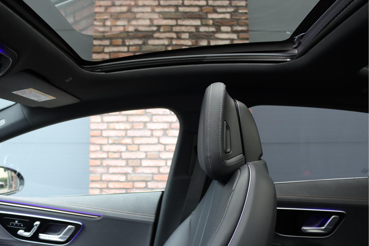 Mercedes-Benz EQE 300 Luxury Line 89 kWh | 39.500,- ex | Distronic | Panoramadak | Verwarmd Stuurwiel | Memory | Leder | Warmtepomp | Camera | Rijassistentiepakket | Digital Light |