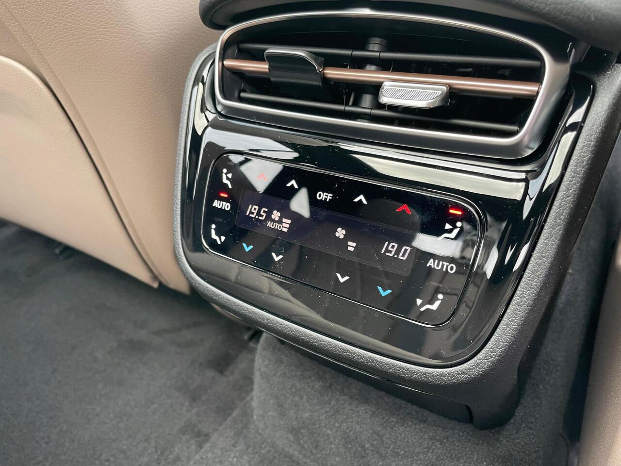 Mercedes-Benz EQE 350 4Matic | Airmatic | Panoramadak | Premium Pakket | Rijassistentiepakket Plus | Burmester 3D Surround | Head-up Display | 360° Camera | Elektrisch Verstelbare Voorstoelen + Memory | Stoelverwarming | Stoelventilatie | Apple CarPlay | Android Auto