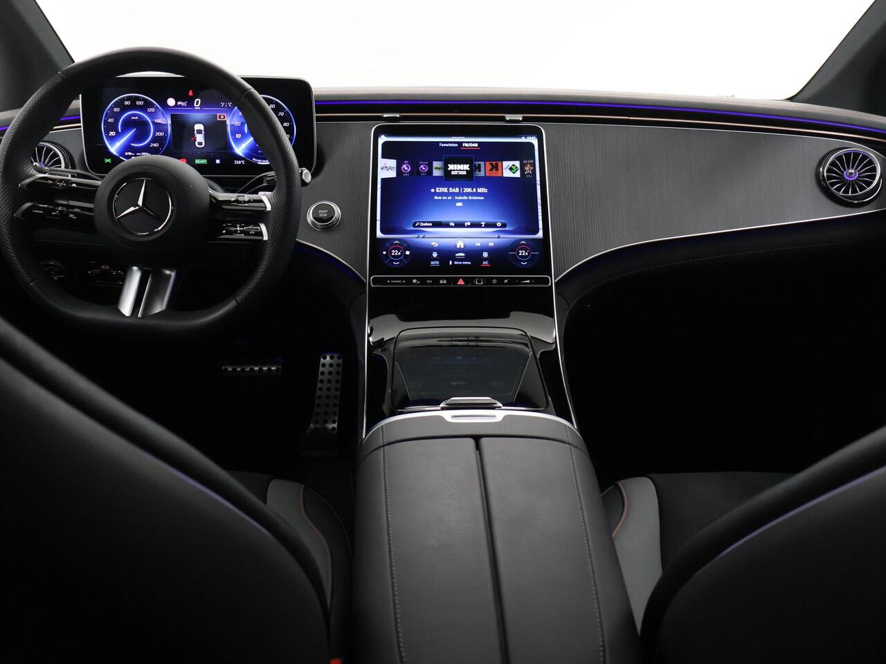 Mercedes-Benz EQE 300 AMG Line 89 kWh | Panoramadak | Memory | Sfeerverlichting | Apple carplay/Android auto | Dodehoekassistent | Manufaktur gordels |