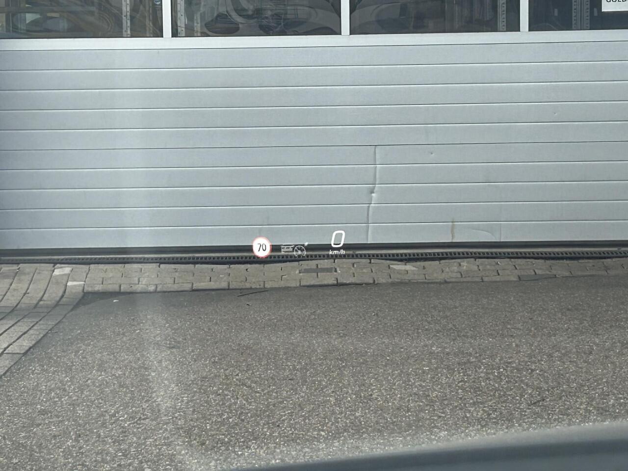 Mercedes-Benz EQE 300 AMG | Head-Up Display | Panoramadak | Achteruitrijcamera | Sfeerverlichting | Memorystoelen |Stoelverwarming | Apple & Android Carplay