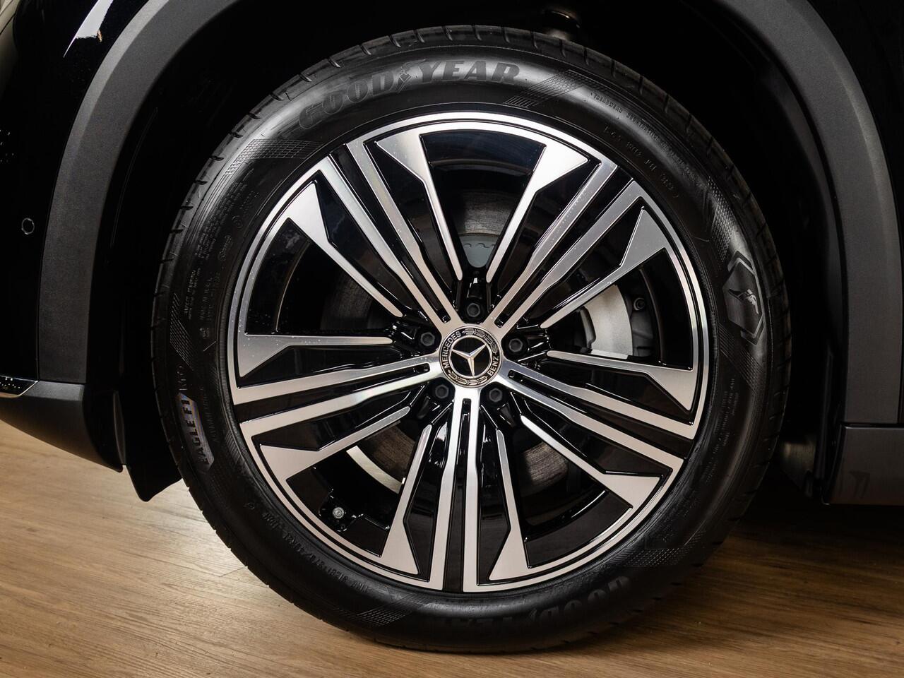 Mercedes-Benz EQS SUV 450+ Luxury Line 7p 108 kWh Panorama dak | Trekhaak