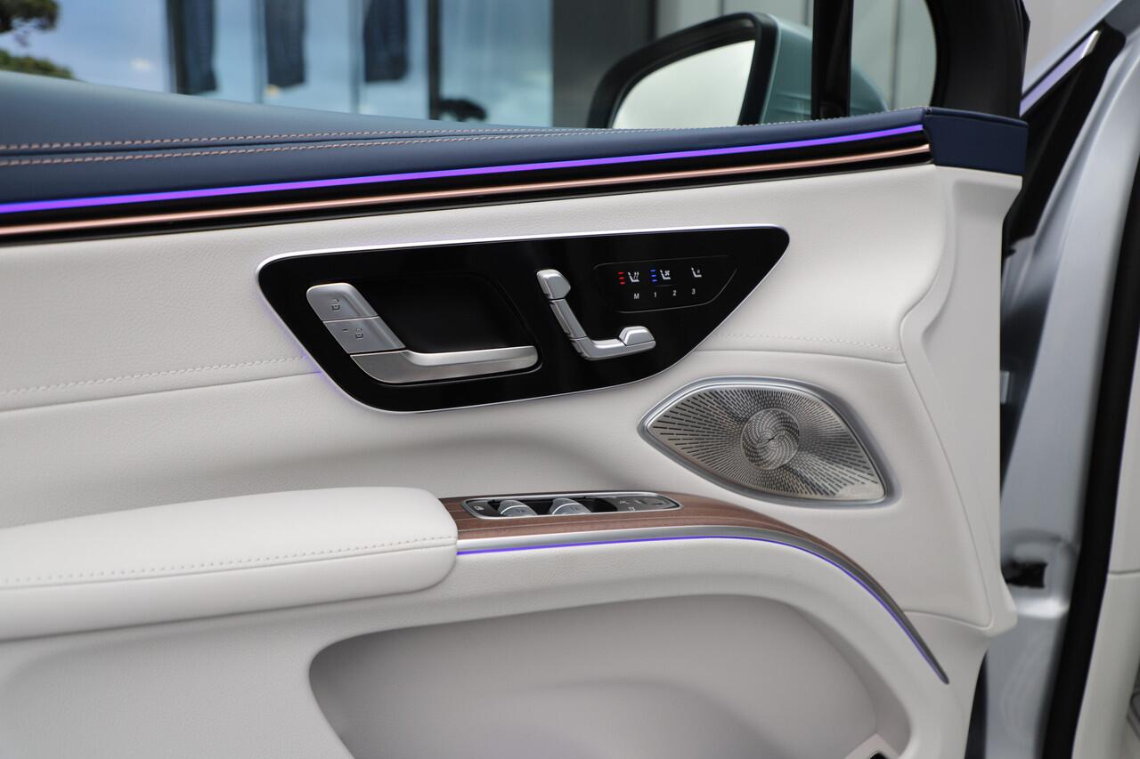 Mercedes-Benz EQS SUV 450+ AMG 108 kWh | 360PK | Massage | Achterasbesturing | Head-up | Luchtvering | Sfeerverlichting | Burmester | Leder exclusief | Keyles-go | 2023.