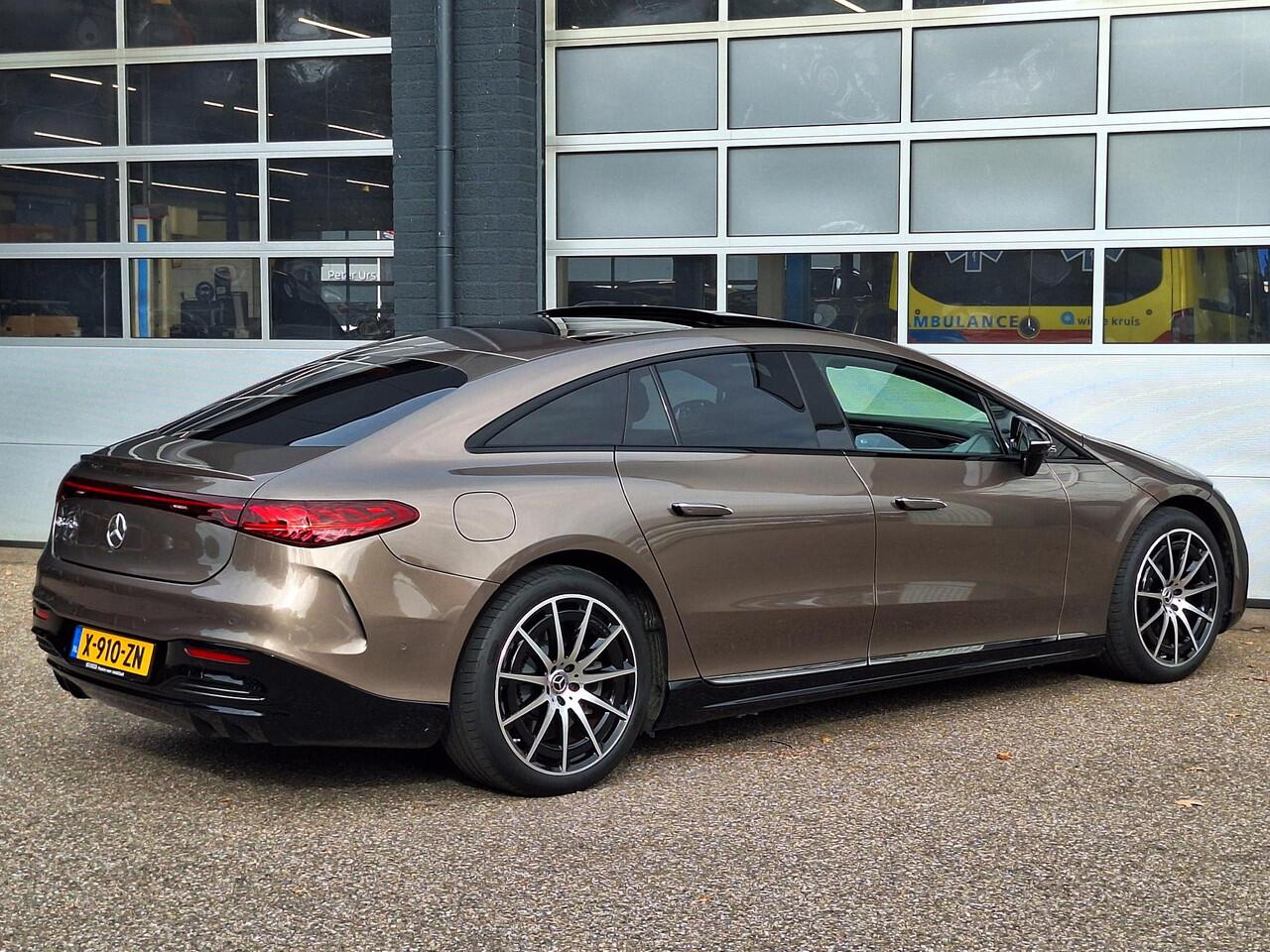 Mercedes-Benz EQS 450+ AMG Line | Panoramadak | Premium+ | MBUX Hyperscreen | Achterasbesturing | Massage stoelen| Night pakket | Burmester | Head-up Display | 360° Camera | Digital light | Memory pakket | Keyless-GO | Elektrische achterklep