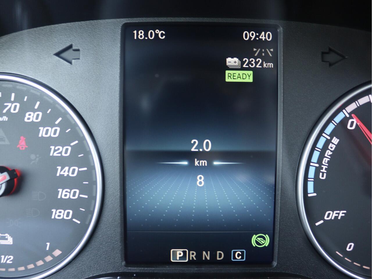 Mercedes-Benz EQT 200 L1 Direct leverbaar!