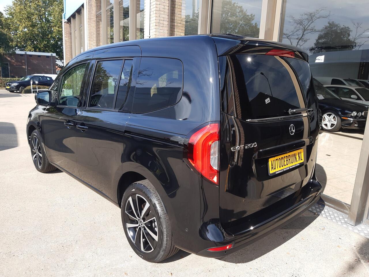 Mercedes-Benz EQT 200 Tour Navigatie , Achteruitrijcamera ECC Airco