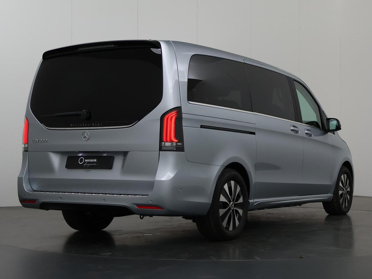 Mercedes-Benz EQV 300 L2 Avantgarde 90 kWh | Panoramadak | Burmester | Elektr. schuifdeuren | EQV Design Pakket | Rij-assistentie pakket PLUS |
