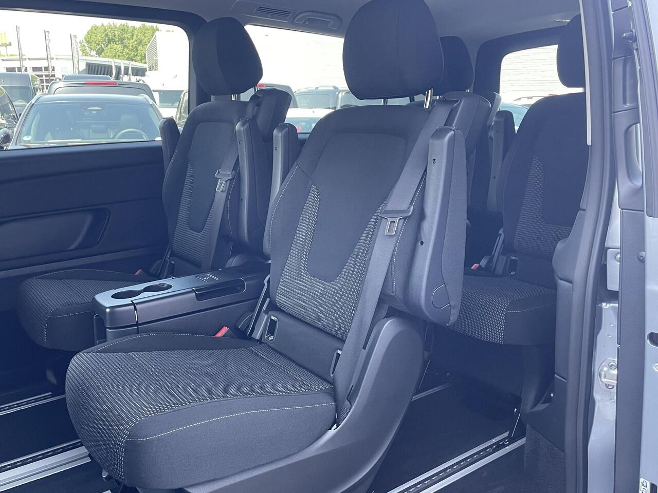 Mercedes-Benz EQV 300 L2 90 kWh 6-Pers | Distronic + | Airco achter | Navi