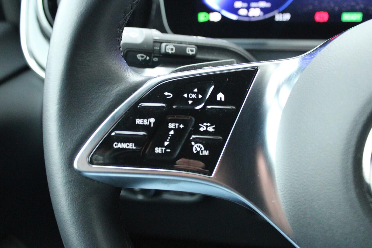 Mercedes-Benz EQV 300 L2 / New Model / 6-Persoons / Standkachel / Distronic / Camera / Led / NIEUWSTAAT