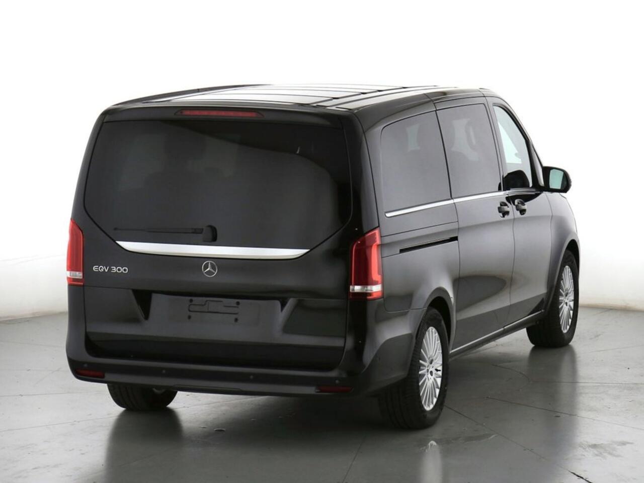 Mercedes-Benz EQV 300 L2 90kWh Avantgarde 51.909 incl BTW 7-zitter Leer EL. Schuifdeuren LED Navi Camera