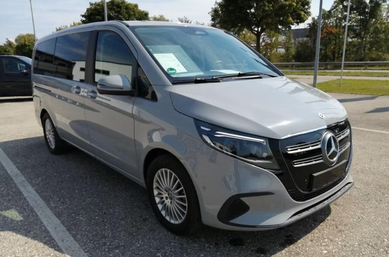 Mercedes-Benz EQV 300 L2 90 kWh Nieuw Model 7-zitter Distronic LED WideScreen Stoelverwarming Camera