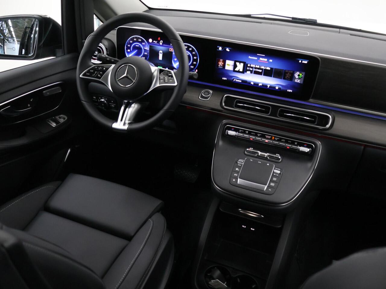 Mercedes-Benz EQV 300 L2 Avantgarde 90 kWh | Burmester | MultiBeam LED | Stoelverwarming | Navigatie | 360 camera | Climate Control | Cruise Control | Dodehoekassistent |