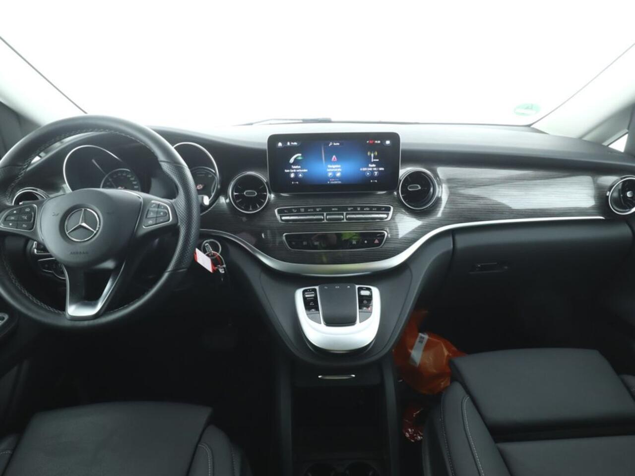 Mercedes-Benz EQV 300 L2 90kWh Avantgarde 51.909 incl BTW 7-zitter Leer EL. Schuifdeuren LED Navi Camera