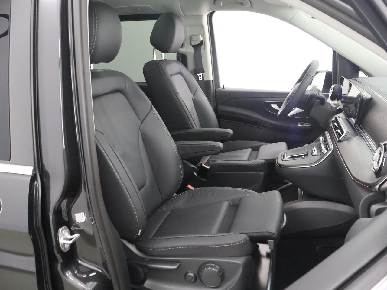 Mercedes-Benz EQV 300 L2 Avantgarde 90 kWh | Burmester | MultiBeam LED | Stoelverwarming | Navigatie | 360 camera | Climate Control | Cruise Control | Panoramadak | Dodehoekassistent |