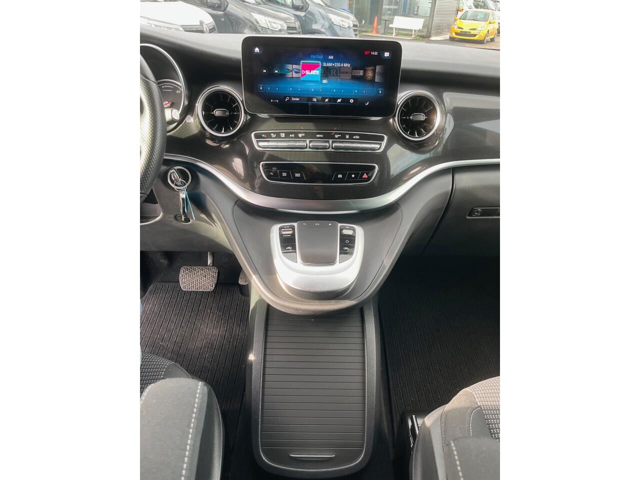 Mercedes-Benz EQV 300 L2 90 kWh tot 350 km (WLTP)