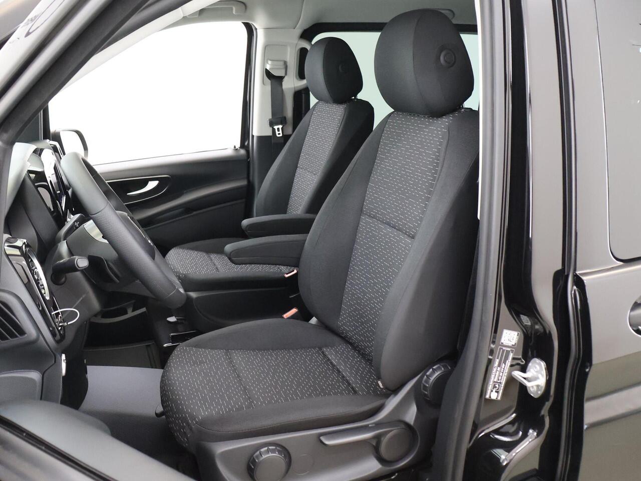 Mercedes-Benz EVITO TOURER 129 PRO L2 90 kWh | Achteruitrijcamera | Climate Control | Cruise Control | Privacyglas | Dodehoekassistent |