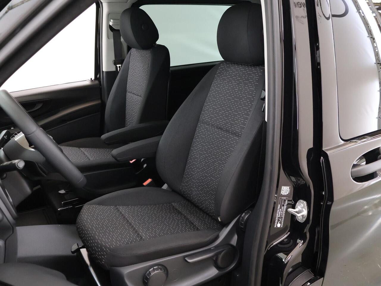 Mercedes-Benz EVITO TOURER 129 L2 PRO 90kWh | Snelladen 110 KWh | Achteruitrijcamera | Parkeerpakket | Comfortbestuurdersstoel | Dodehoekassistent | 8 Zitplaatsen |