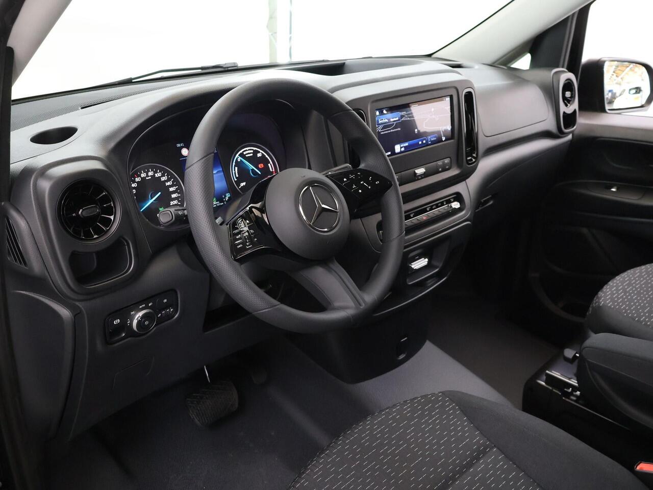 Mercedes-Benz EVITO TOURER 129 L2 PRO 90kWh | Snelladen 110 KWh | Achteruitrijcamera | Parkeerpakket | Comfortbestuurdersstoel | Dodehoekassistent | 8 Zitplaatsen |