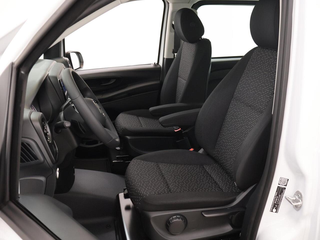 Mercedes-Benz EVITO TOURER 129 PRO L2 90 kWh | Snelladen 110 KWh | Parkeerpakket | Comfortbestuurdersstoel | Dodehoekassistent | Navigatie | 360KM range |