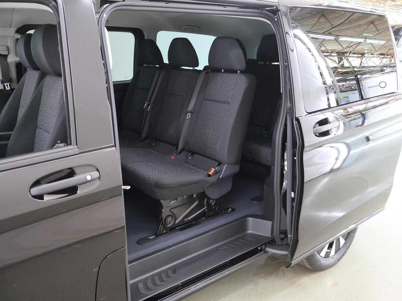 Mercedes-Benz EVITO TOURER 129 L2 PRO 90kWh | Snelladen 110 KWh | AIRMATIC | 360°-camera | Elektrisch Schuifdeuren | 8 Zitplaatsen | 360KM Range |