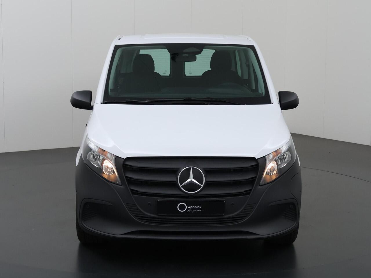 Mercedes-Benz EVITO TOURER 129 PRO L2 90 kWh | Snelladen 110 KWh | Parkeerpakket | Comfortbestuurdersstoel | Dodehoekassistent | Navigatie | 360KM range |