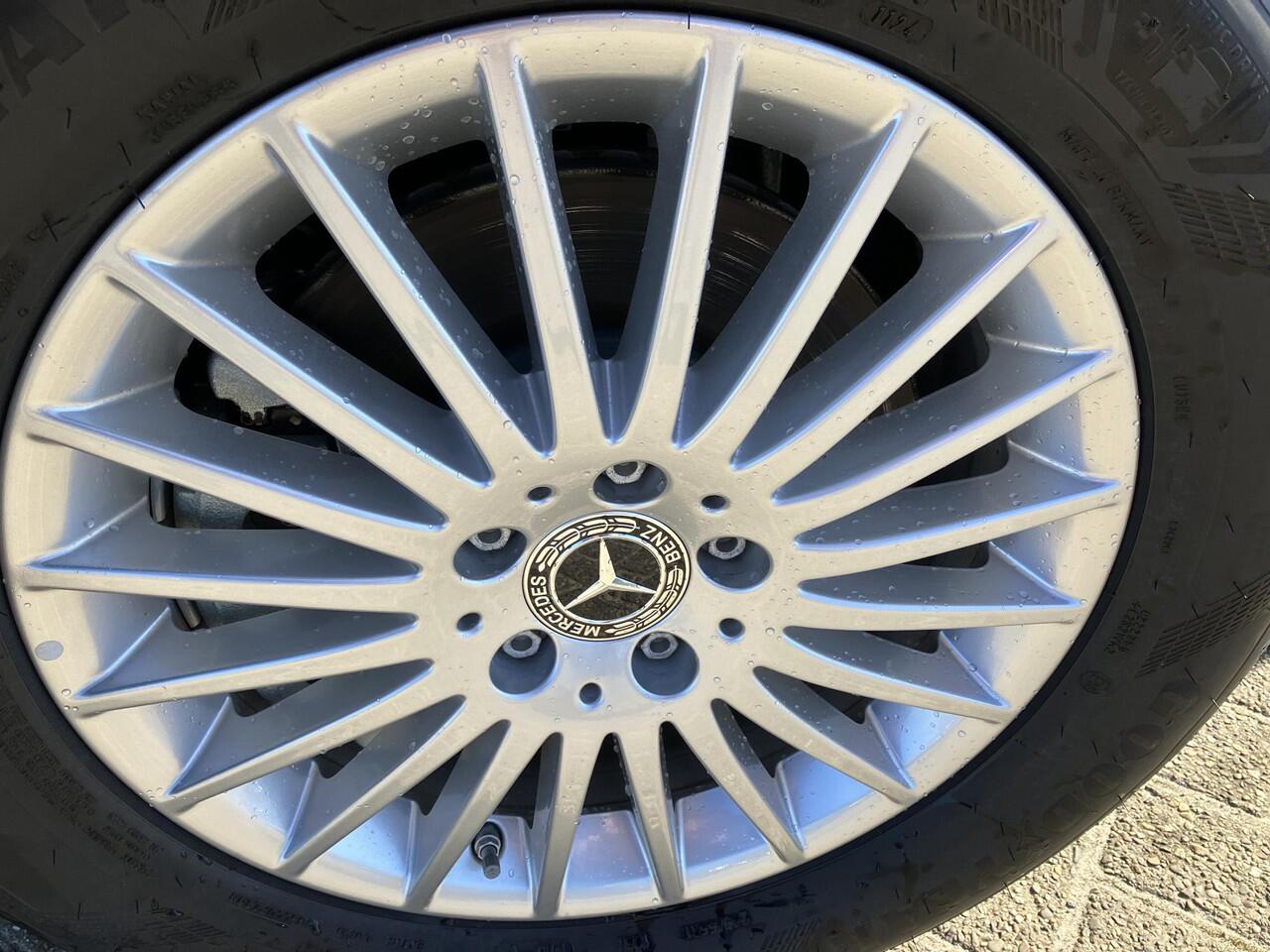 Mercedes-Benz EVITO TOURER 129 PRO L2 90 kWh | 9 Zitplaatsen | Snelladen 110 KWh | Achteruitrijcamera | Parkeerpakket | Comfortbestuurdersstoel | Dodehoekassistent | 360KM Range |