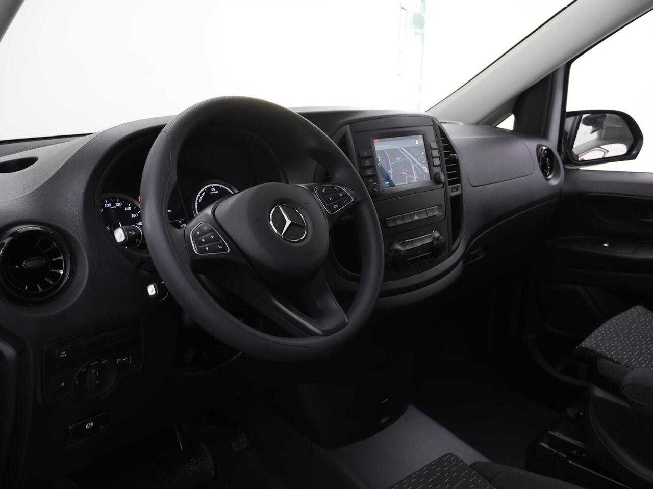 Mercedes-Benz EVITO TOURER L3 100 kWh | Stoelverwarming | Navigatie | Achteruitrijcamera | Airco | Cruise Control |