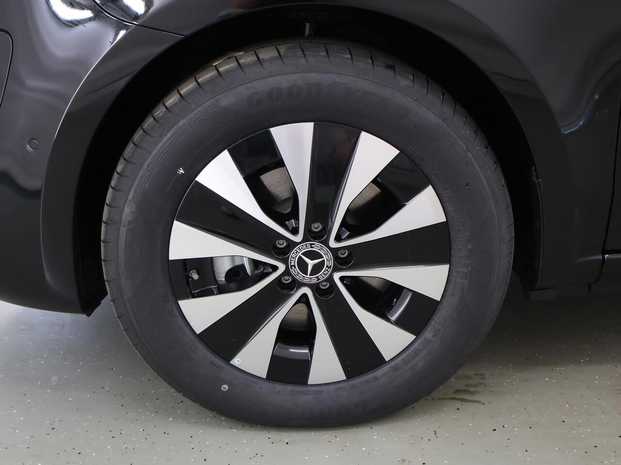 Mercedes-Benz EVITO TOURER 129 PRO L2 90 kWh | Achteruitrijcamera | Climate Control | Cruise Control | Privacyglas | Dodehoekassistent |