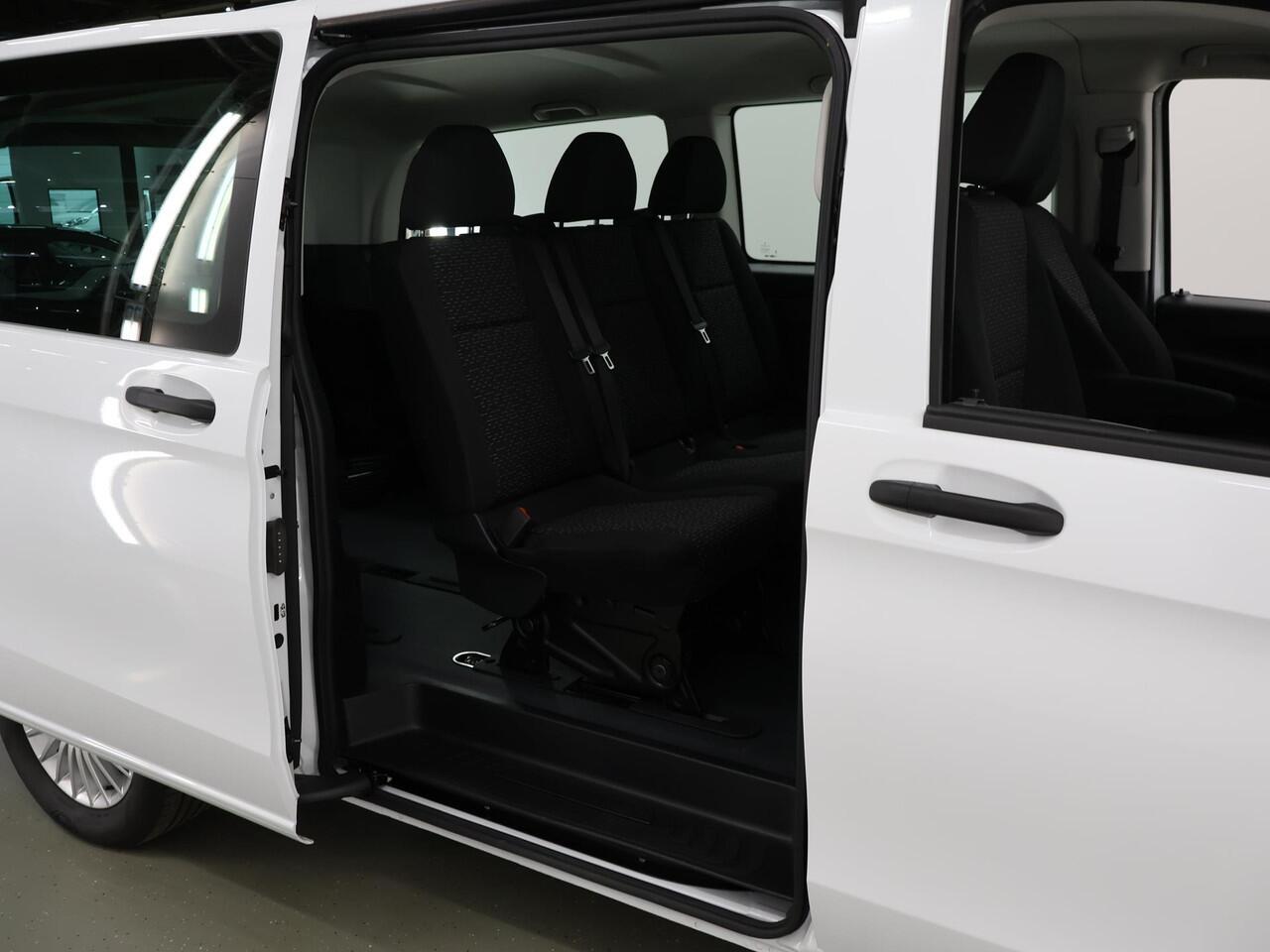 Mercedes-Benz EVITO TOURER PRO L3 90 kWh | Stoelverwarming | Cruise Control | Airco | Bluetooth | Achteruitrijcamera |