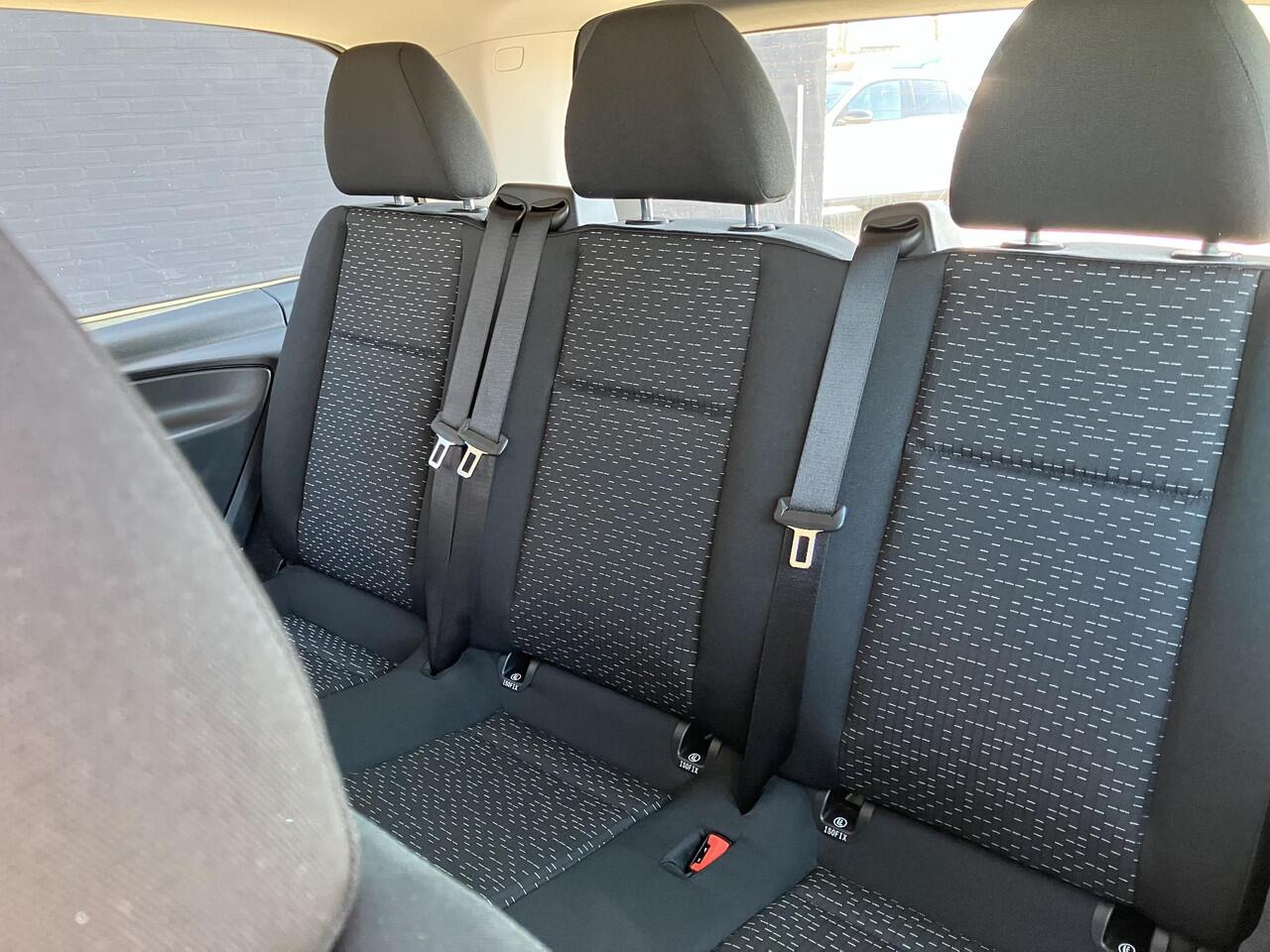 Mercedes-Benz EVITO TOURER 129 PRO L2 90 kWh | 9 Zitplaatsen | Snelladen 110 KWh | Achteruitrijcamera | Parkeerpakket | Comfortbestuurdersstoel | Dodehoekassistent | 360KM Range |