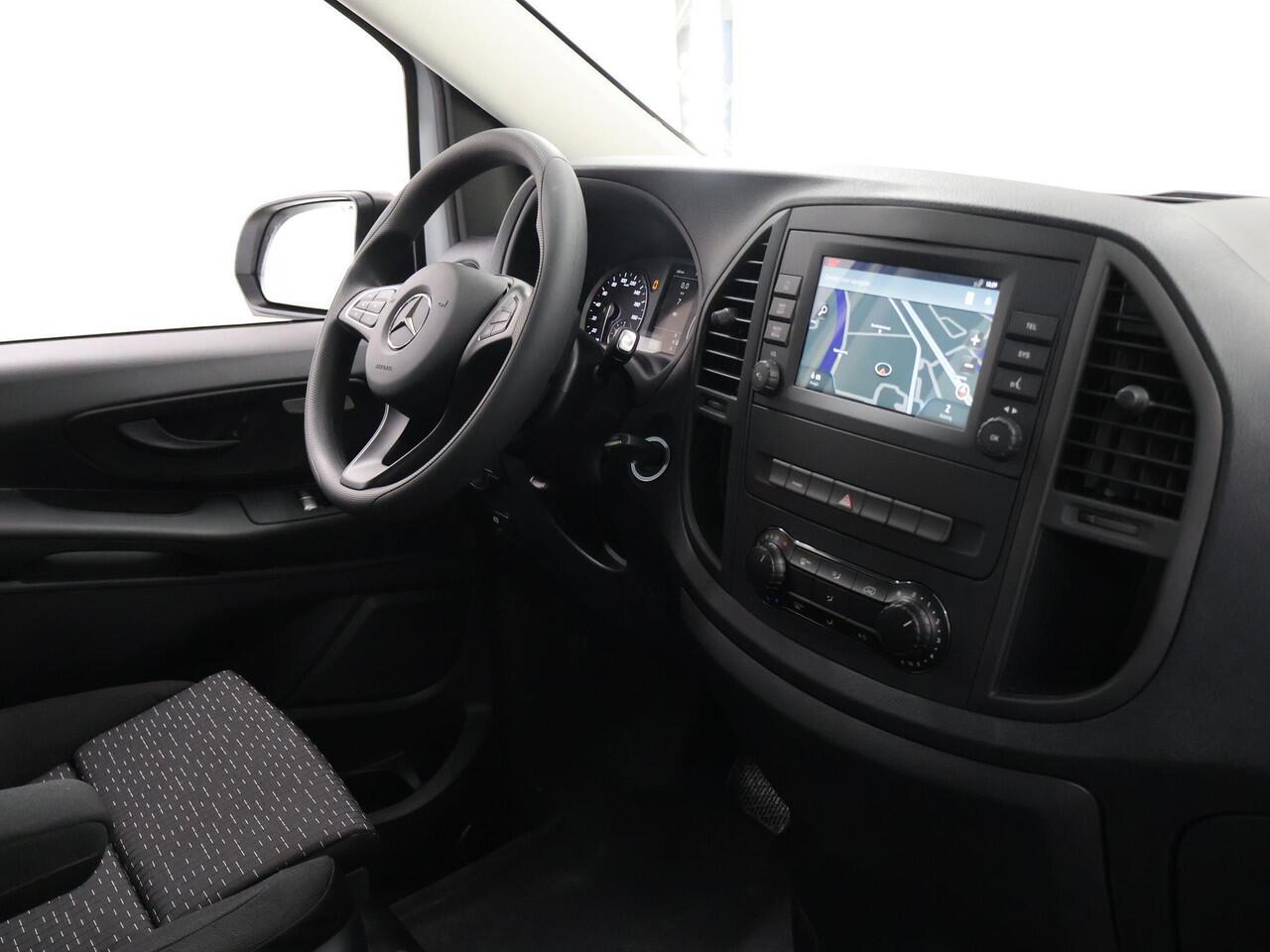 Mercedes-Benz EVITO TOURER L3 100 kWh | Stoelverwarming | Navigatie | Achteruitrijcamera | Airco | Cruise Control |