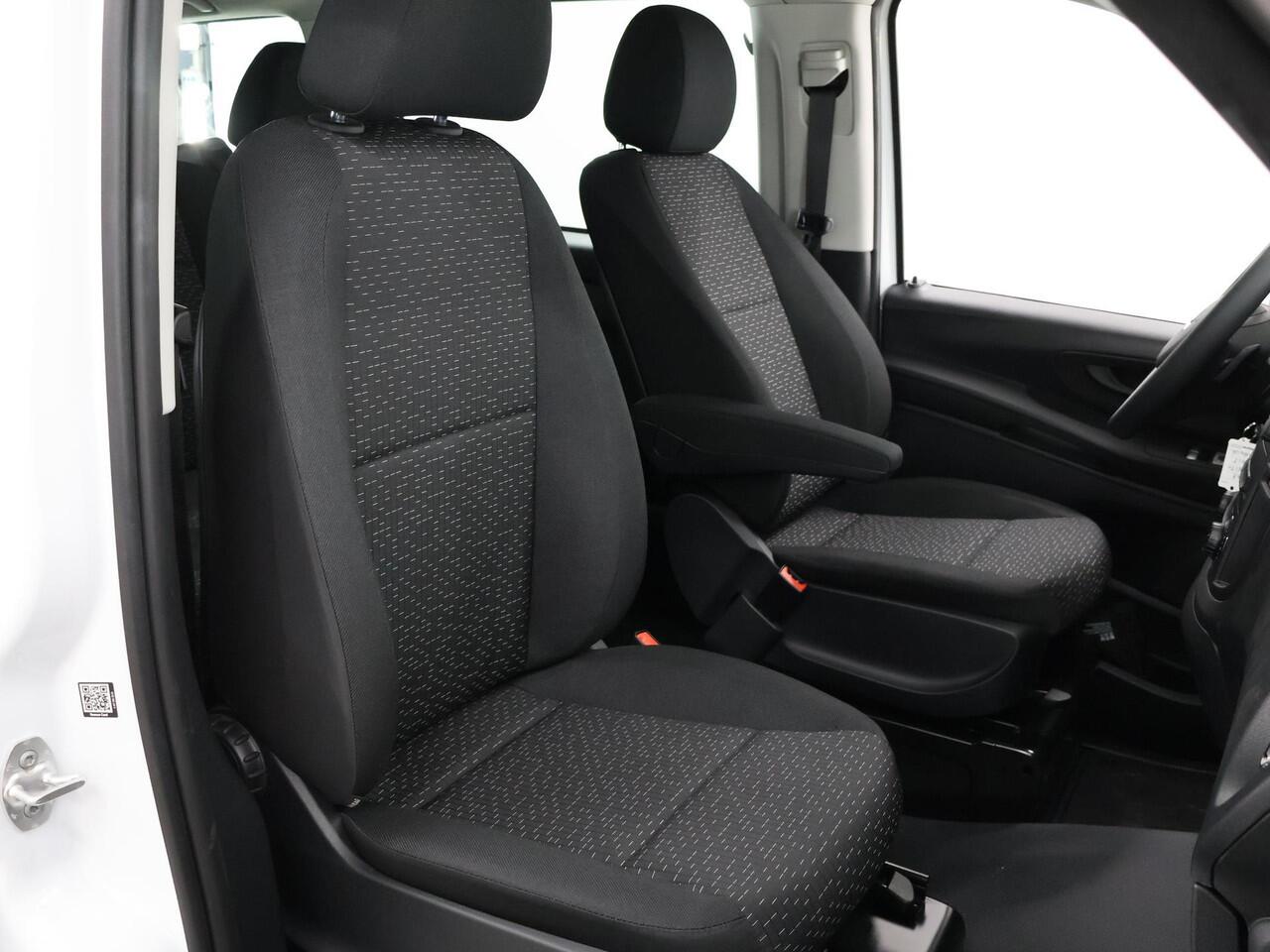 Mercedes-Benz EVITO TOURER PRO L3 90 kWh | Stoelverwarming | Cruise Control | Airco | Bluetooth | Achteruitrijcamera |