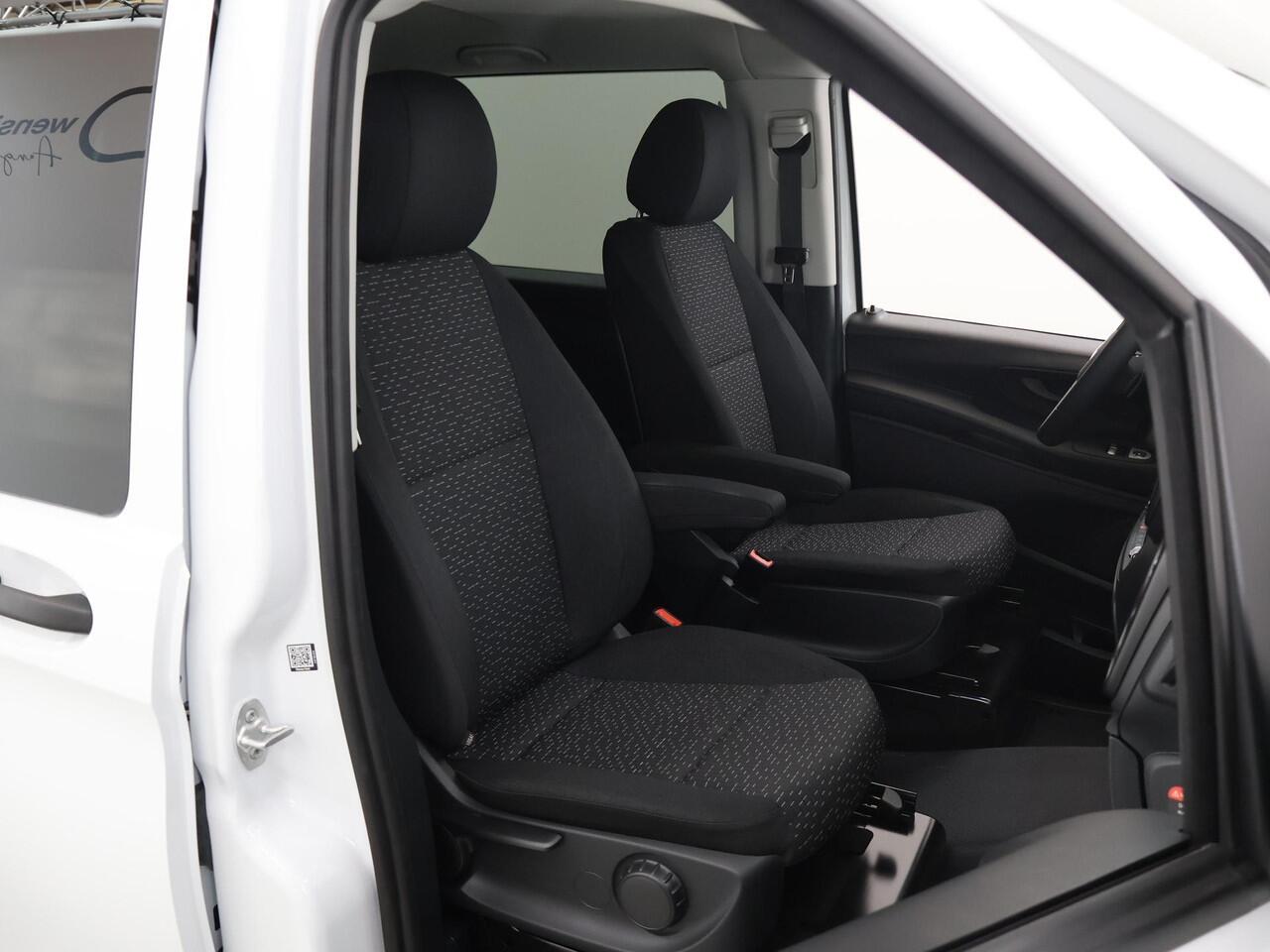 Mercedes-Benz EVITO TOURER 129 L2 PRO 90kWh | Snelladen 110 KWh | Achteruitrijcamera | Parkeerpakket | Comfortbestuurdersstoel | Dodehoekassistent | 8 Zitplaatsen |