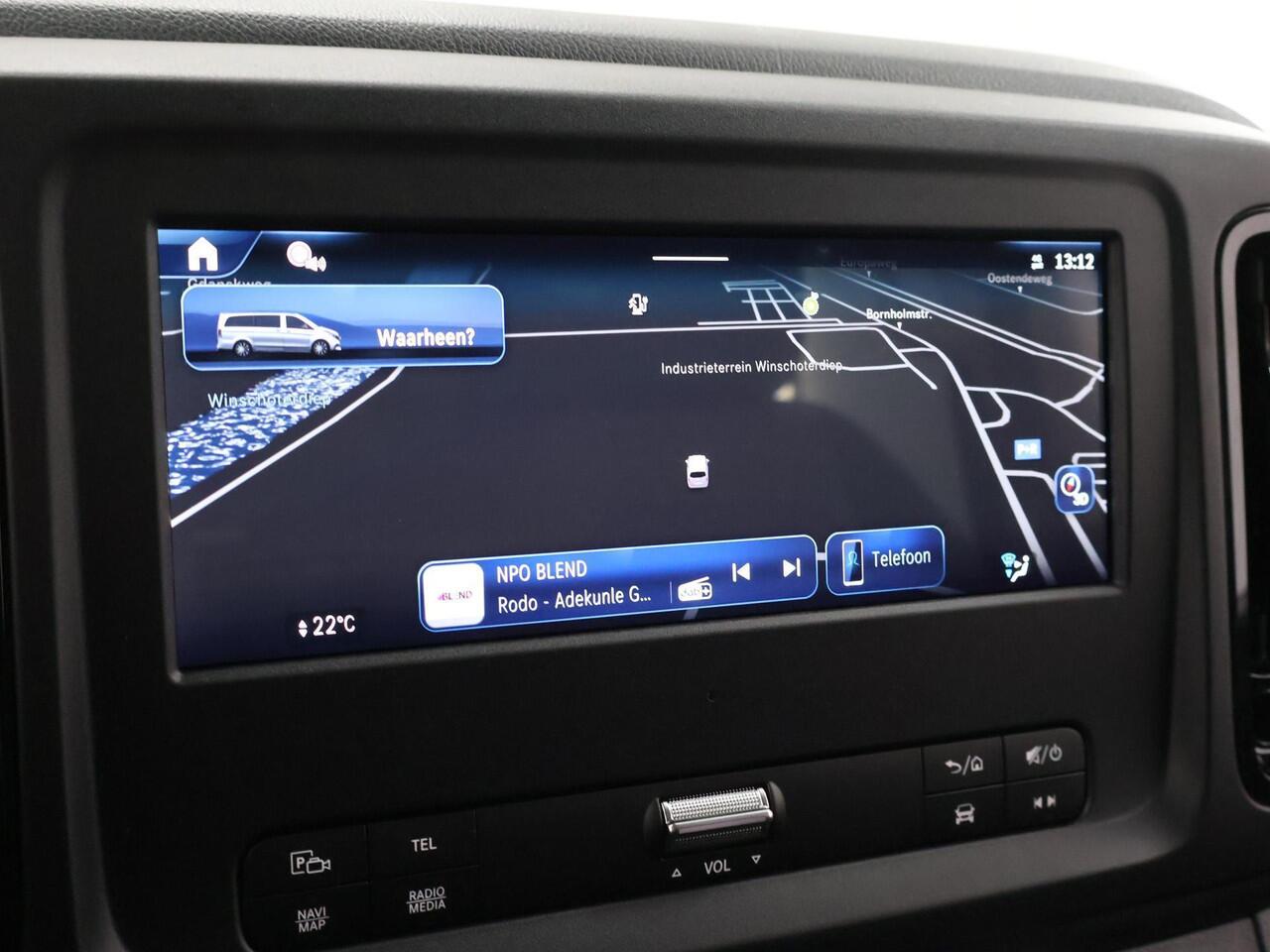 Mercedes-Benz EVITO TOURER 129 L2 PRO 90kWh | Snelladen 110 KWh | Achteruitrijcamera | Parkeerpakket | Comfortbestuurdersstoel | Dodehoekassistent | 8 Zitplaatsen | 360KM Range |