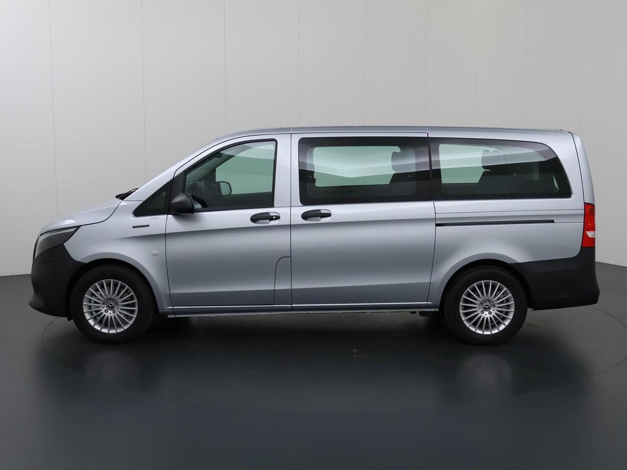 Mercedes-Benz EVITO TOURER 129 L2 PRO 90kWh | Snelladen 110 KWh | Navigatie | Parkeerpakket | Comfortbestuurdersstoel |Dodehoekassistent | 8 Zitplaatsen | 360Km Range | KORTING ¤25.700,- !!!