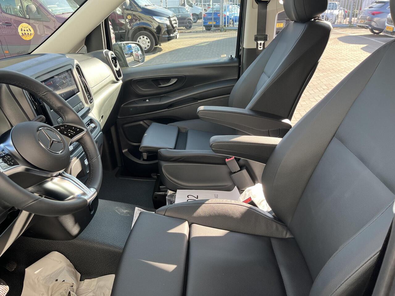 Mercedes-Benz EVITO TOURER 129 PRO L2 | 90 kWh Mercedes-Benz eVito Tourer 129 PRO L2 90 kWh