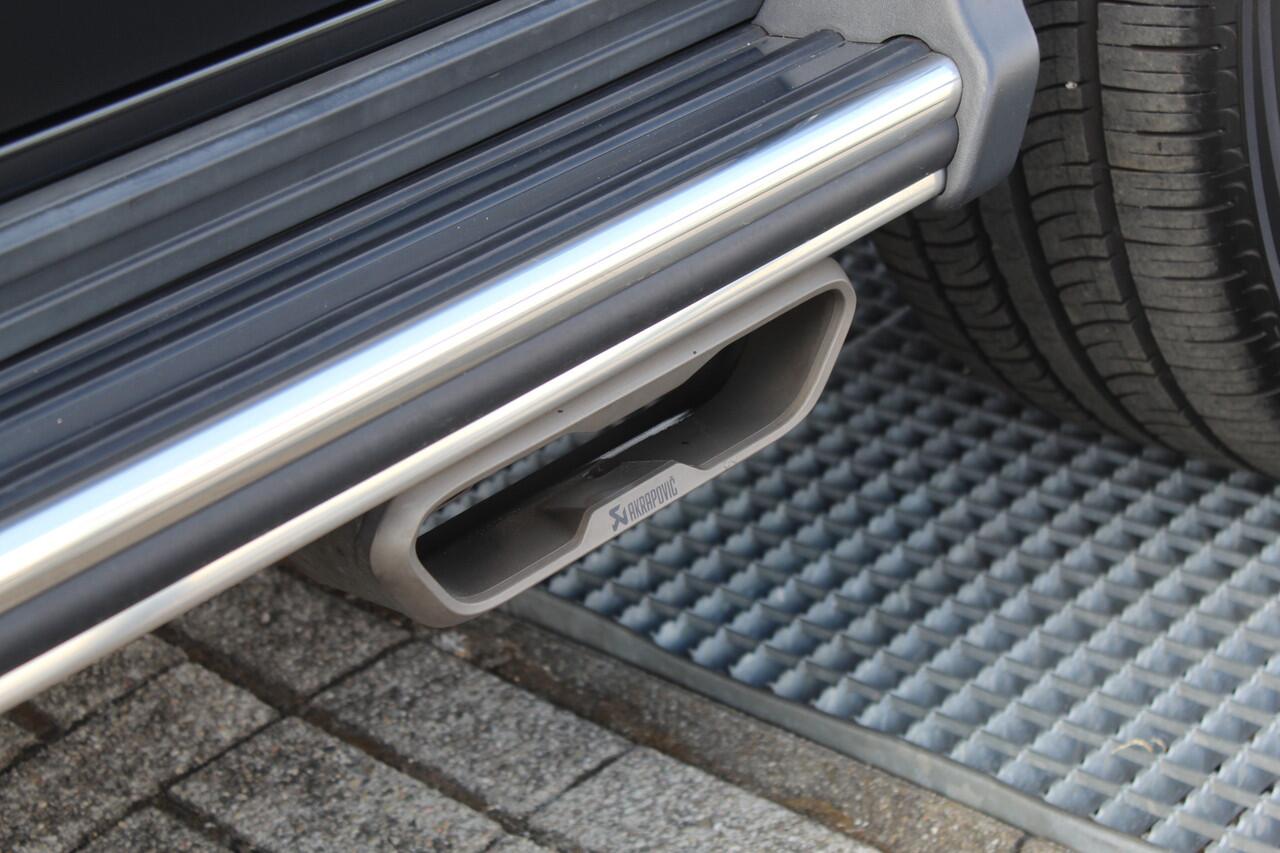 Mercedes-Benz G-KLASSE 63 AMG Manufaktur/Night pakket/Magno matt/Panoramadak/Burmester/Sfeerverlichting/Entertainment schermen/Akrapovic/AMG active ride control/Elektrisch verstelbare stoelen met memory + massage/Stoel verwarming + koeling/360° camera/voorruitverwarming/IWC/Ala