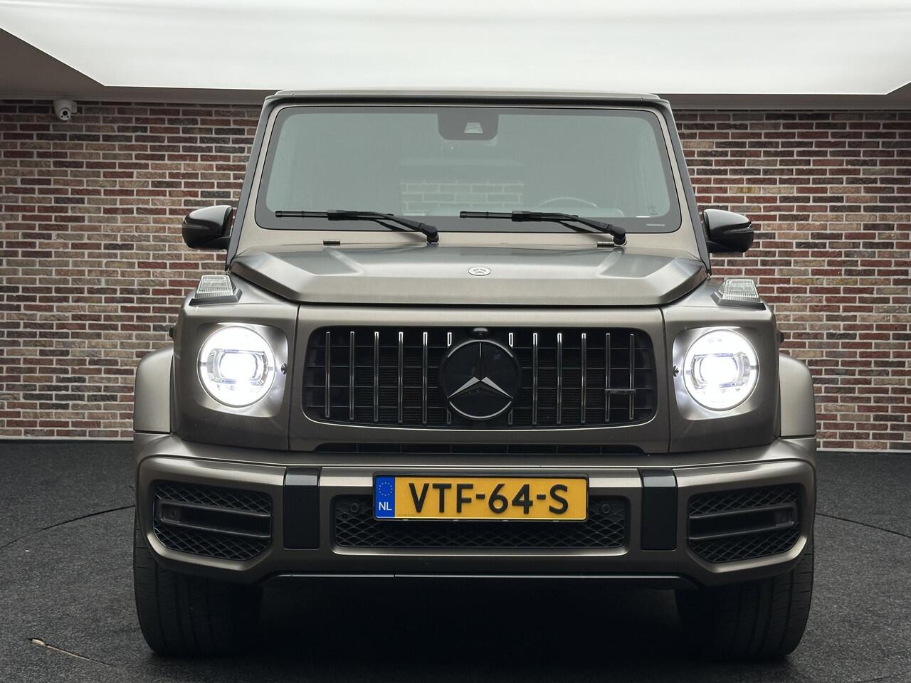 Mercedes-Benz G-KLASSE 63 | Dak| Massage| Burmester| BTW| Grijs kenteken|