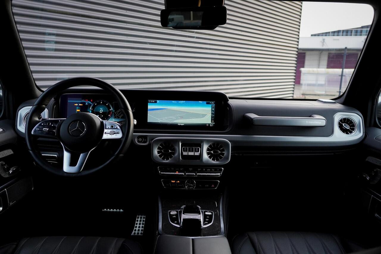 Mercedes-Benz G-KLASSE 400 d / AMG / 22'' / G manufaktur / Premium Plus / Massage / Burmester