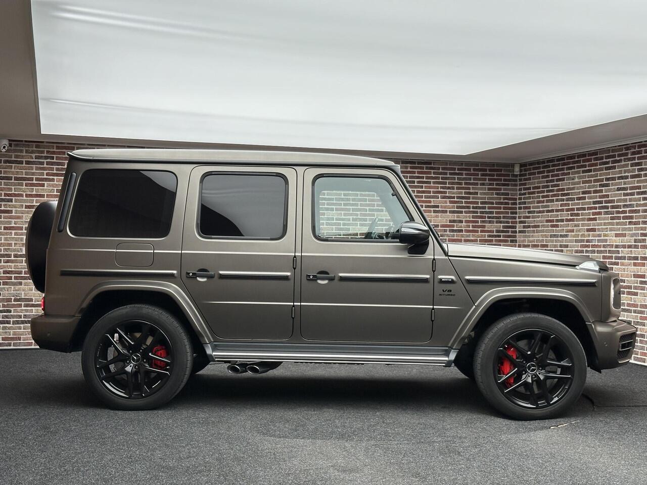 Mercedes-Benz G-KLASSE 63 | Dak| Massage| Burmester| BTW| Grijs kenteken|