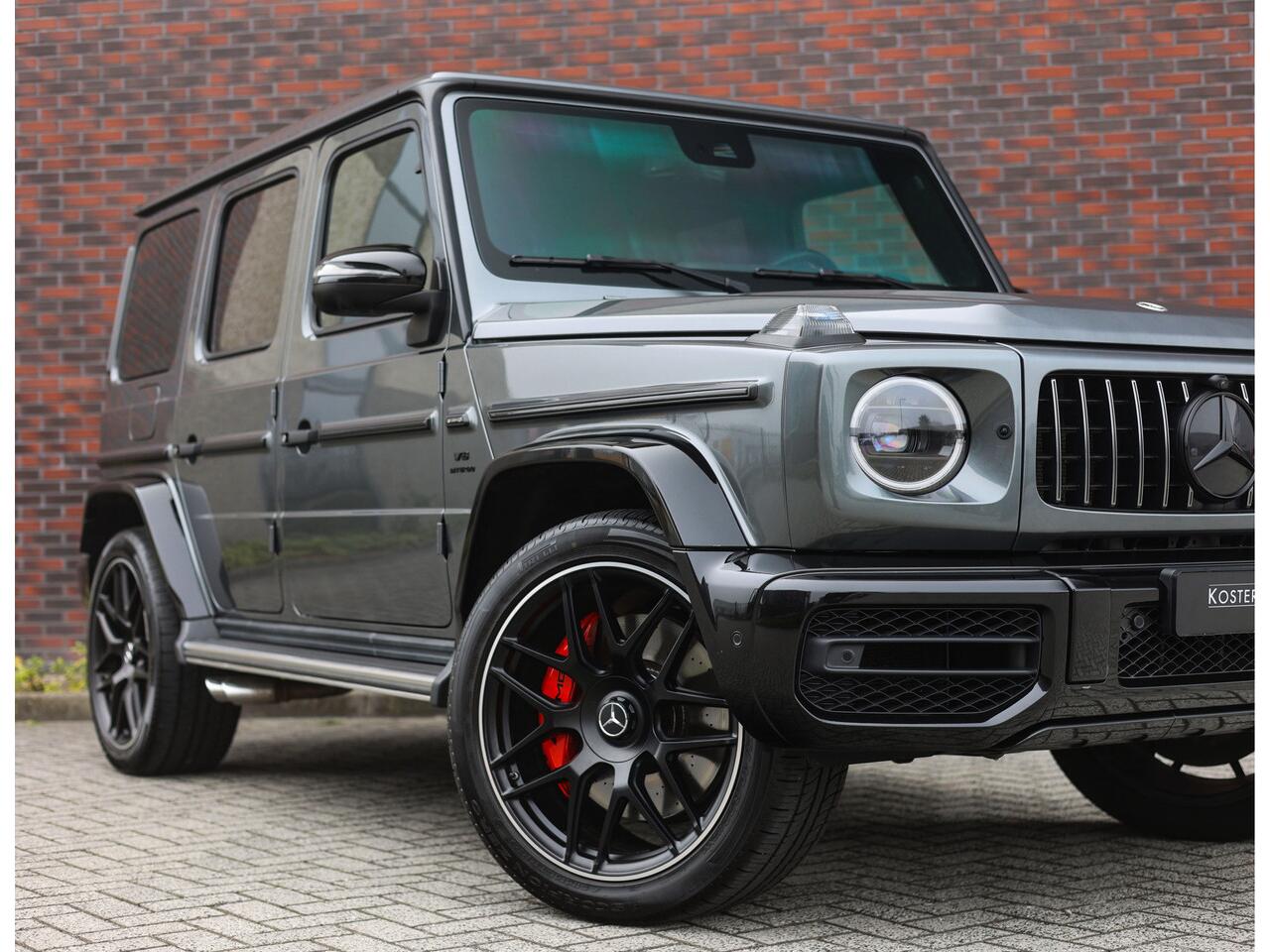 Mercedes-Benz G-KLASSE 63 AMG | Manufaktur - Teak - Burmester