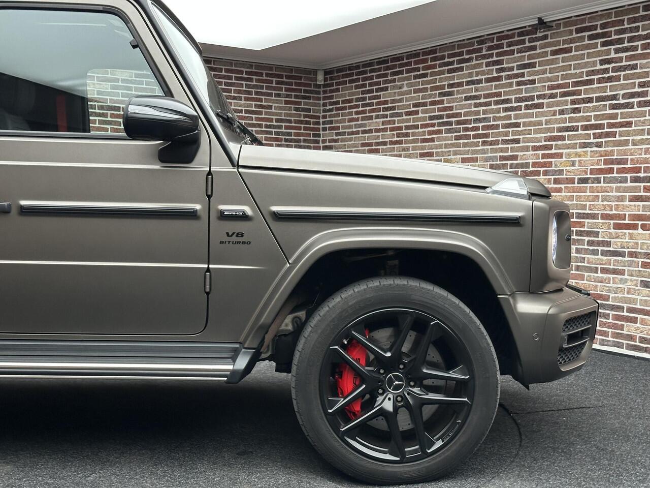 Mercedes-Benz G-KLASSE 63 | Dak| Massage| Burmester| BTW| Grijs kenteken|