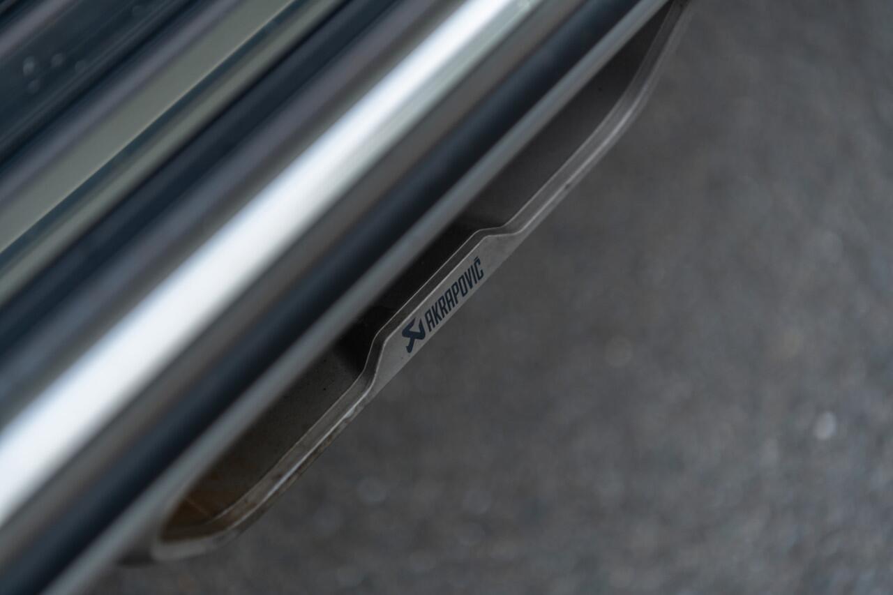 Mercedes-Benz G-KLASSE 63 AMG 4x4² | GRIJS KENTEKEN | First 40 | CARBON | AKRAPOVIC |