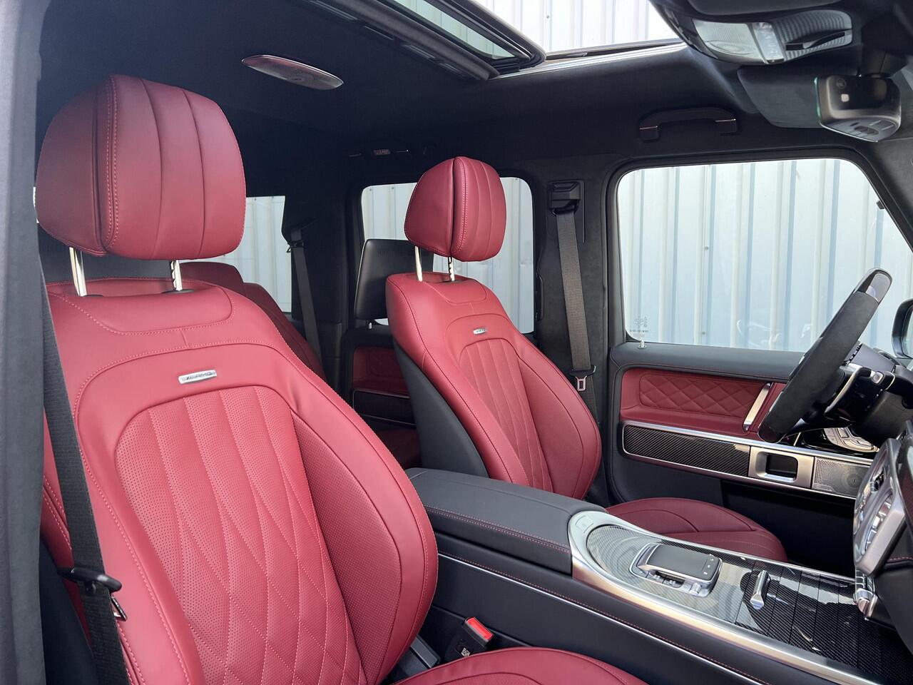 Mercedes-Benz G-KLASSE Mercedes-AMG 63 | SUPERIOR Line Interieur | Comfort Pakket | AMG Performance Pakket | AMG Carbonpakket Exterieur | AMG Sierdelen Carbon | High-End Rear Seat Entertainment | Schuifdak | Trekhaak | Voorverwarming | Burmester 3D Surround | 360° Camera