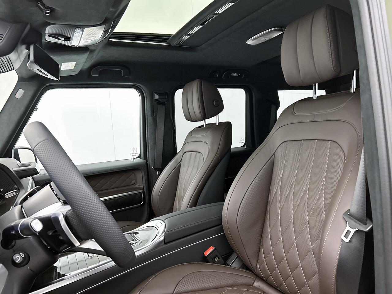 Mercedes-Benz G-KLASSE 580 met EQ-Technologie 116 kWh | AMG Line | SUPERIOR Line interieur | Warmtecomfortpakket | AMG sierelementen in carbon | Comfortpakket | Nightpakket | Treeplanken | MANUFAKTUR Schöckl designpakket |