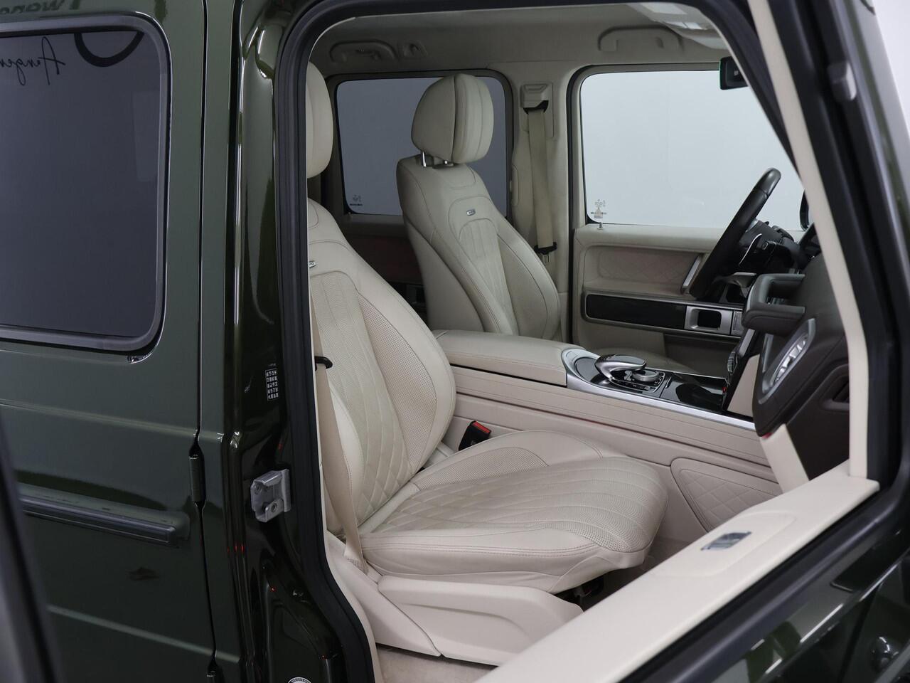 Mercedes-Benz G-KLASSE 63 | PPF | Blue eye laser systeem | Manufaktur Olijfgroen | Carbon | Superior interieur |