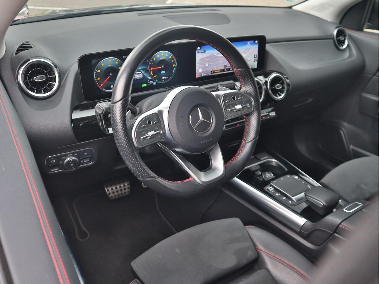 Mercedes-Benz GLA-KLASSE 250 e AMG Line Navi | 360 CAM | CarPlay | 19"LMV | Elektr Trekhaak | PDC | ECC |