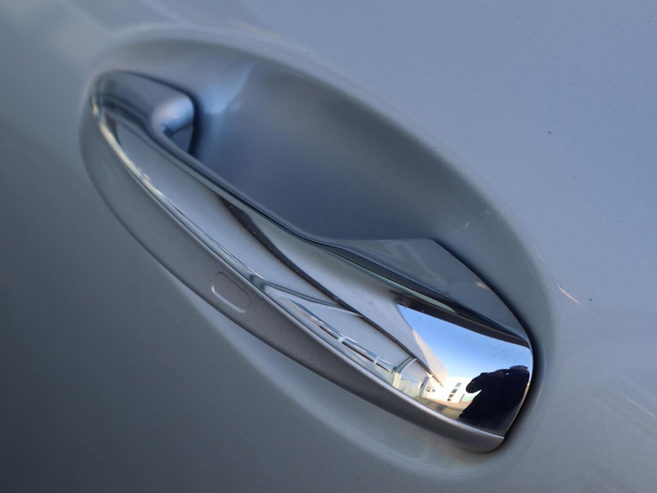 Mercedes-Benz GLA-KLASSE 250 e Business Solution AMG Limited