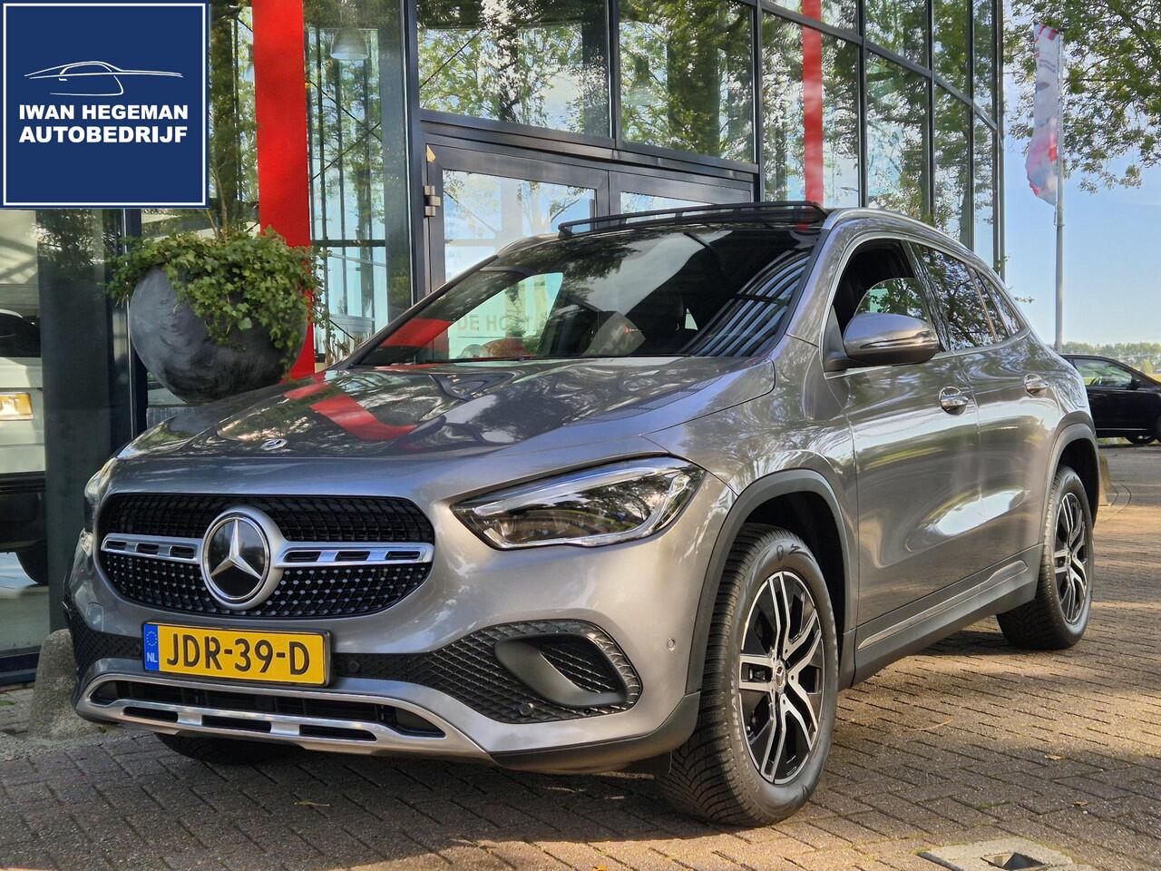 Mercedes-Benz GLA-KLASSE 250 e AUTOMAAT | Panormadak | Climate Control | Navigatie | Parkeercamera | Cruise Control | Stoelverwarming